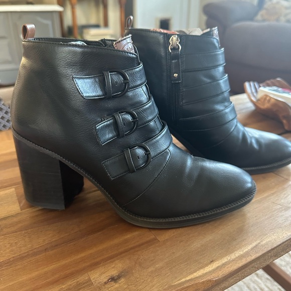 Dr. Scholl’s “Leave It” Bootie~ Black 9M - Picture 3 of 6